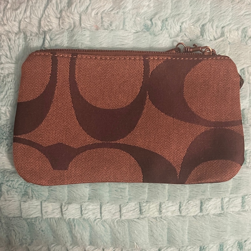 Retro Coach Wristlet